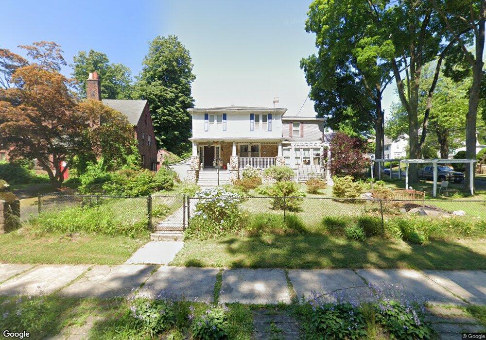 295 Ridgefield St, Hartford, CT 06112 - photo 1