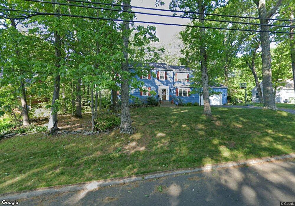 81 Saxonwood Rd, Fairfield, CT 06825 - photo 1