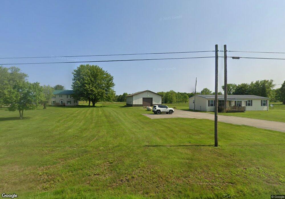 5439 Monroe Center Rd, Conneaut, OH 44030 - photo 1