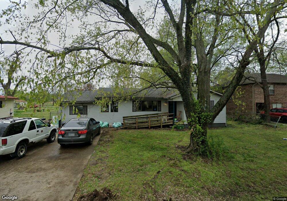 215 W Thurman St, Prairie Grove, AR 72753 - photo 1