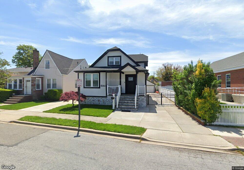 961 Sobo Ave, Franklin Square, NY 11010 - photo 1