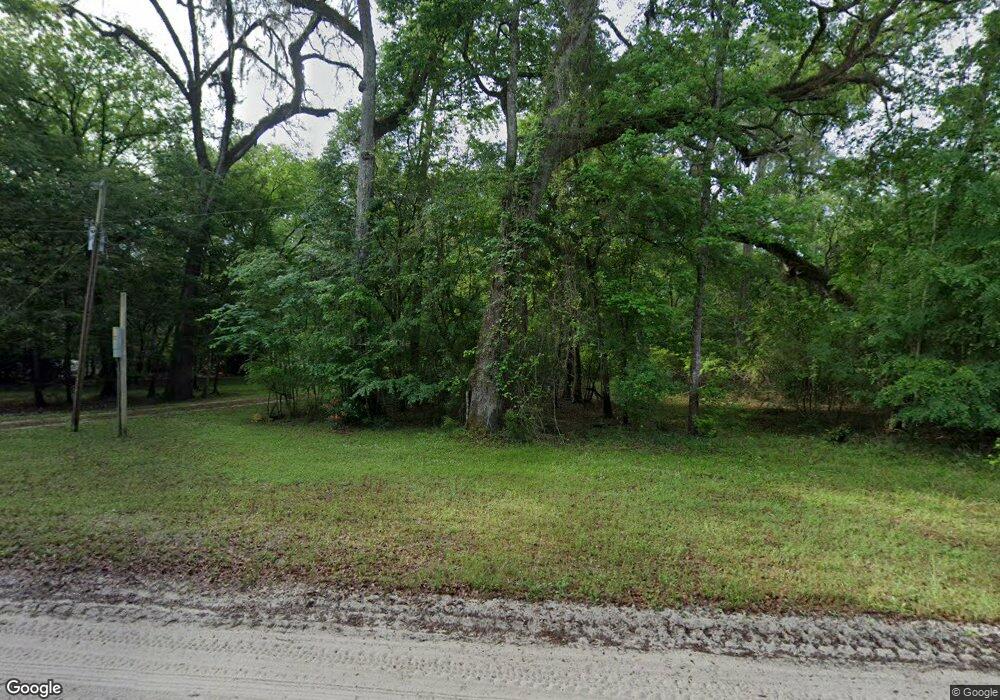 826 SW Santa fe Dr, Fort White, FL 32038 - photo 1