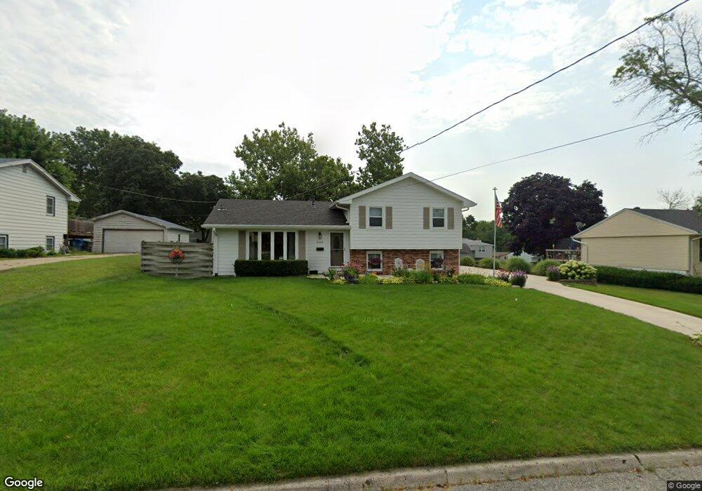 5109 SW 17th St, Des Moines, IA 50315 - photo 1