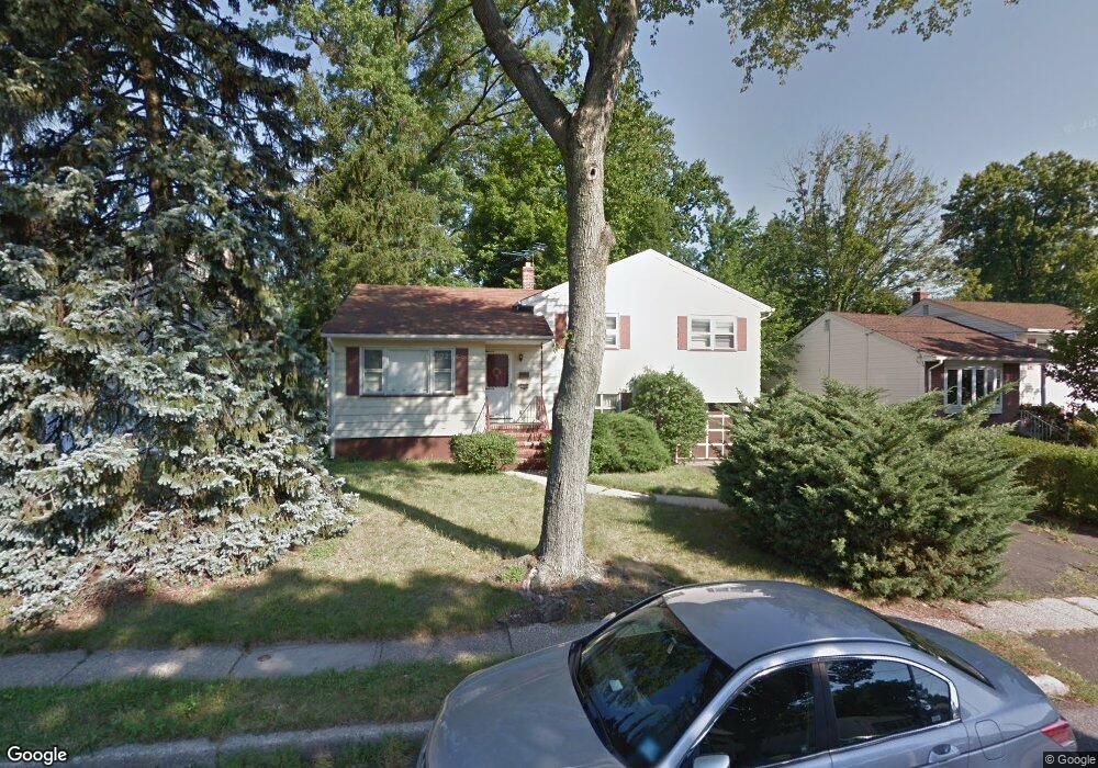 716 Winchester Ave, Union, NJ 07083 - photo 1