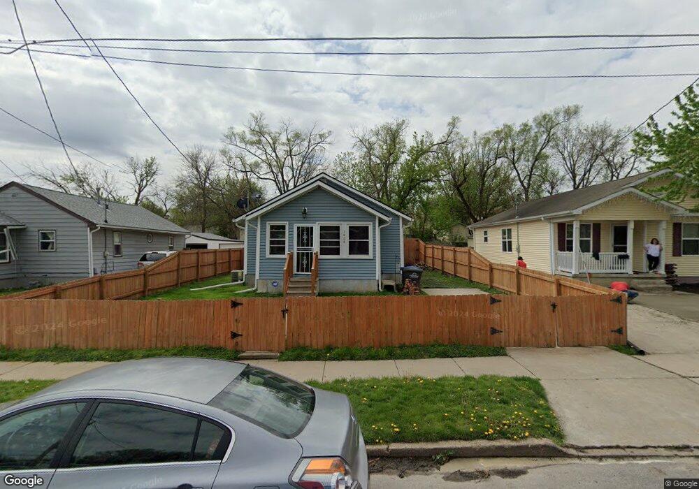 1828 Franklin Ave, Des Moines, IA 50314 - photo 1