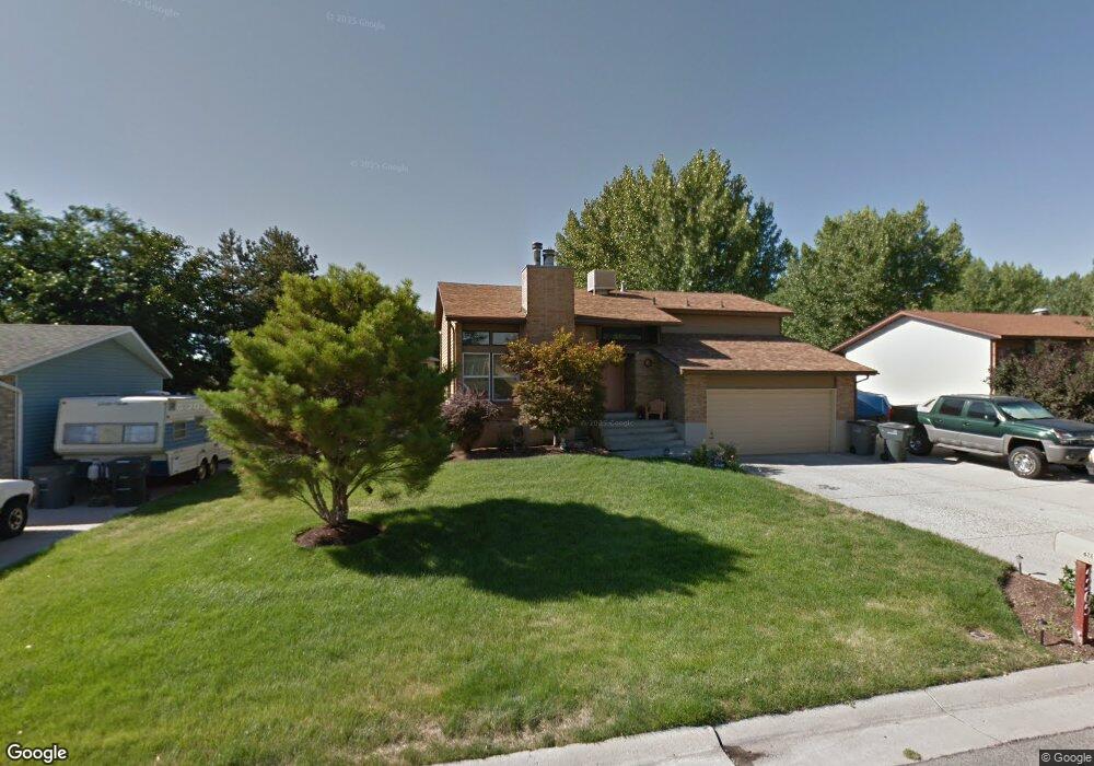 4265 W Yorkshire Cir, South Jordan, UT 84009 - photo 1