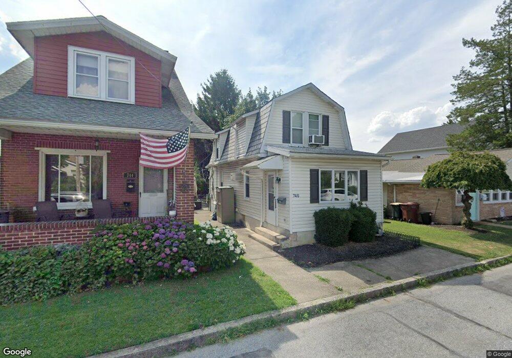 746 6th St, Whitehall, PA 18052 - photo 1