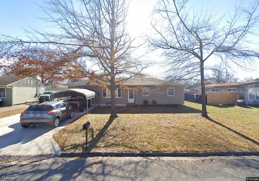 1120 31st Terrace, Parsons, KS 67357 - photo 1