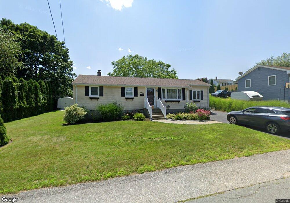 39 E Beardsworth Rd, Tiverton, RI 02878 - photo 1