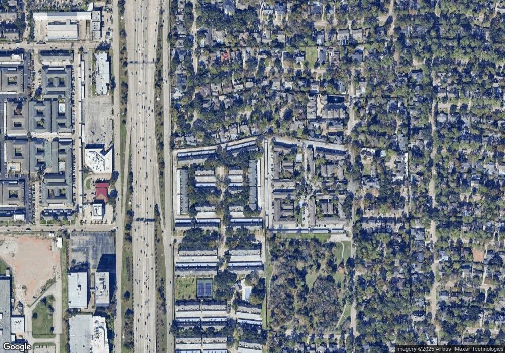 10206 Longmont Dr unit 44, Houston, TX 77042 - photo 1