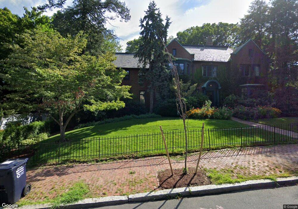 110 Washington Ave unit 110, Cambridge, MA 02140 - photo 1