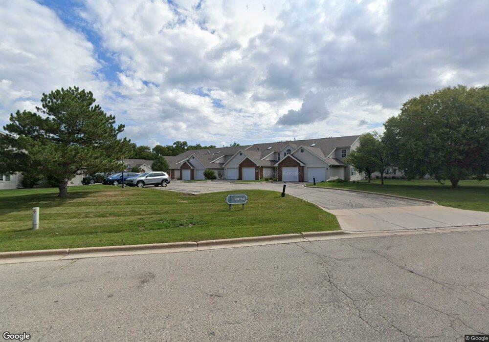 917 Park St unit 101, Oregon, WI 53575 - photo 1