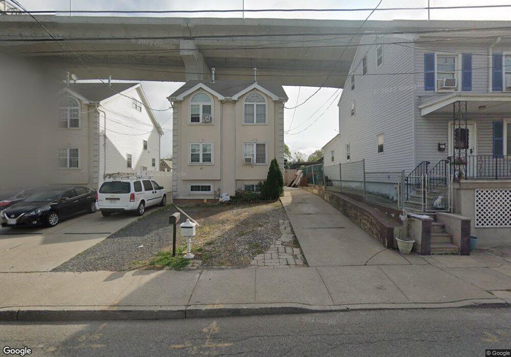 53 Morningstar Rd, Staten Island, NY 10303 - photo 1