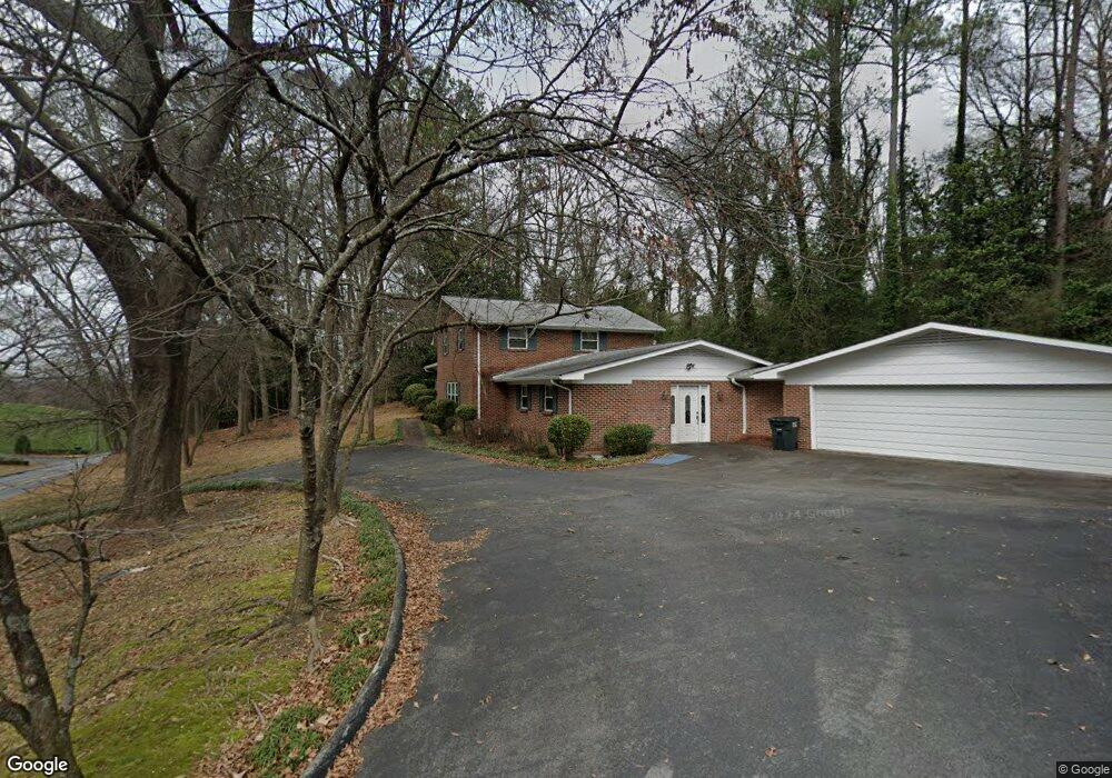 415 E Line St, Calhoun, GA 30701 - photo 1