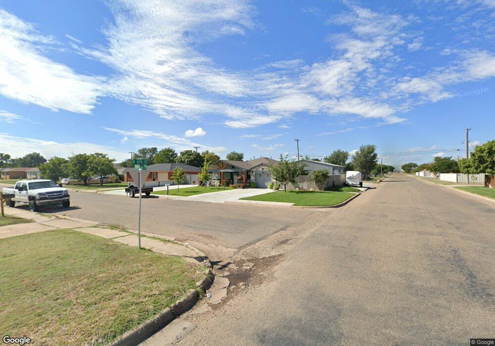 521 Pine Ave, Dumas, TX 79029 - photo 1