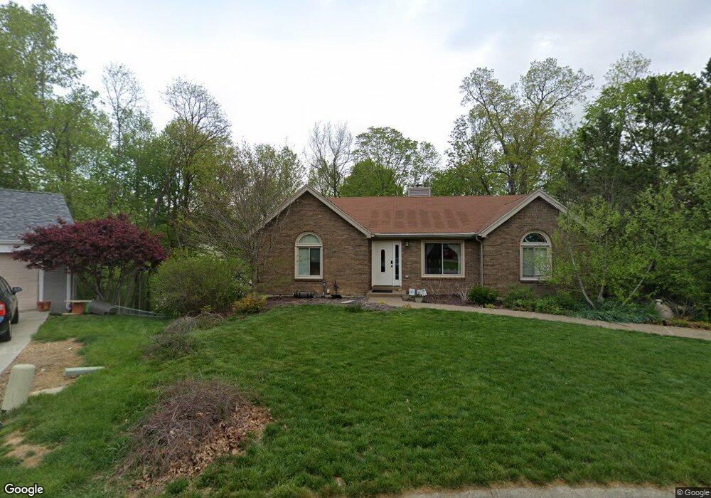 4628 Shadyview Dr, Floyds Knobs, IN 47119 - photo 1