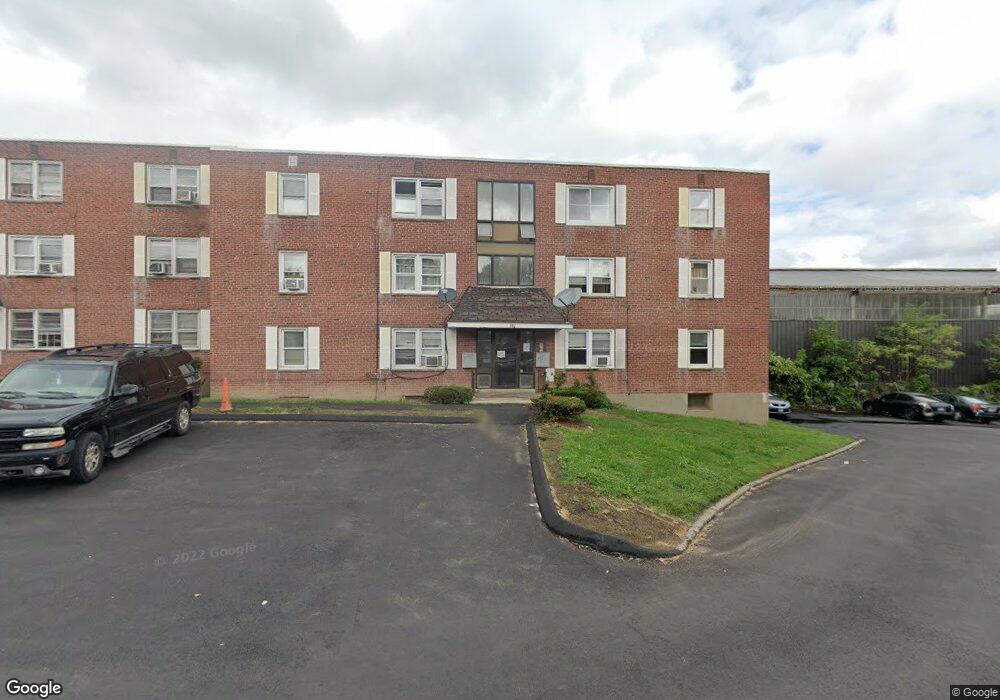 932 Wethersfield Ave unit 4, Hartford, CT 06114 - photo 1