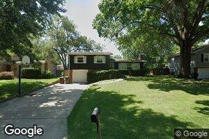 909 W 22nd St, Lawrence, KS 66046
