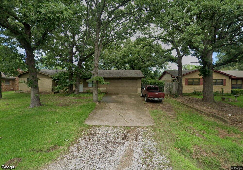 809 Deleon St, Denison, TX 75020 - photo 1