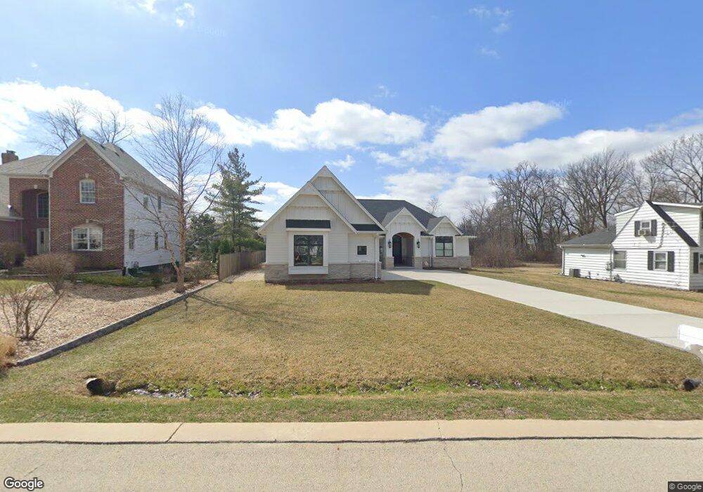15W281 E Harvard St, Elmhurst, IL 60126 - photo 1