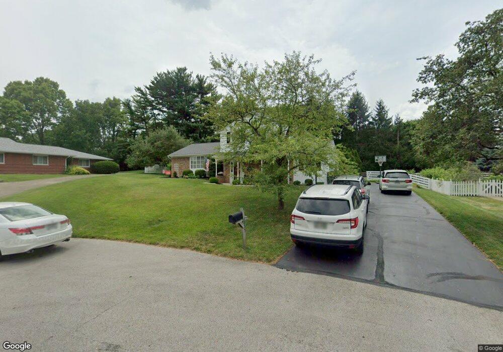 855 Skylark Ln, Columbus, OH 43235 - photo 1