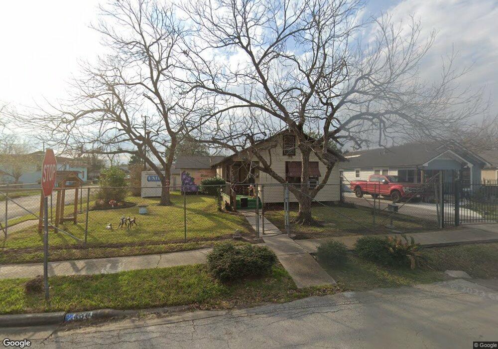 4601 Beggs St, Houston, TX 77009 - photo 1