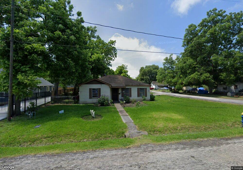 4002 Caplin St, Houston, TX 77026 - photo 1