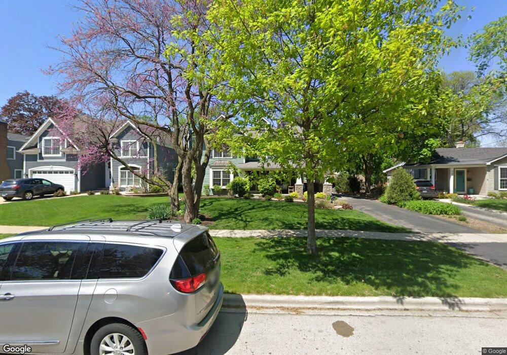 723 E Evergreen St, Wheaton, IL 60187 - photo 1