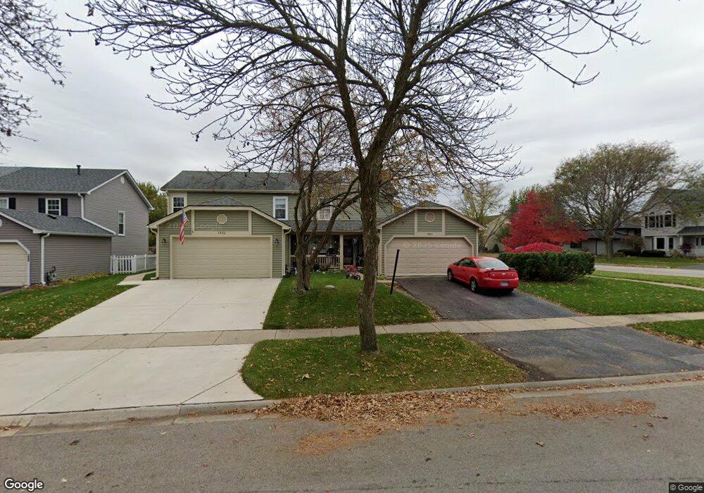 1800 Shetland Rd unit 5, Naperville, IL 60565 - photo 1