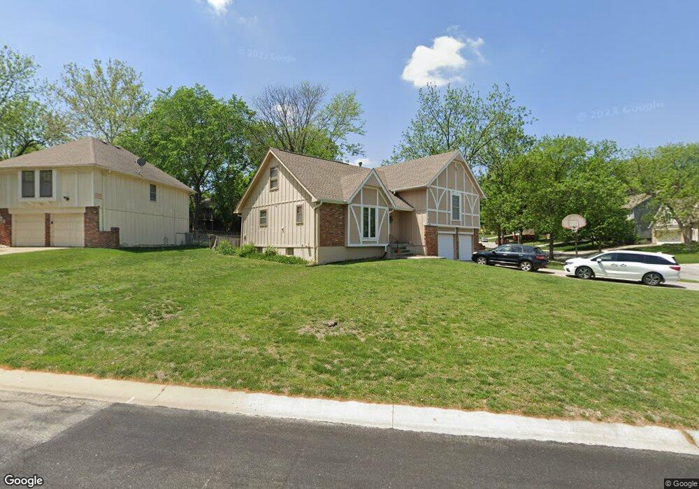 10550 Noland Rd, Lenexa, KS 66215 - photo 1