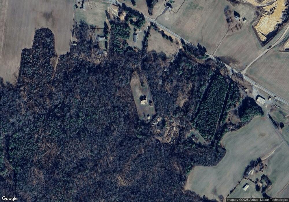 124 Kings Hwy, Colonial Beach, VA 22443 - photo 1