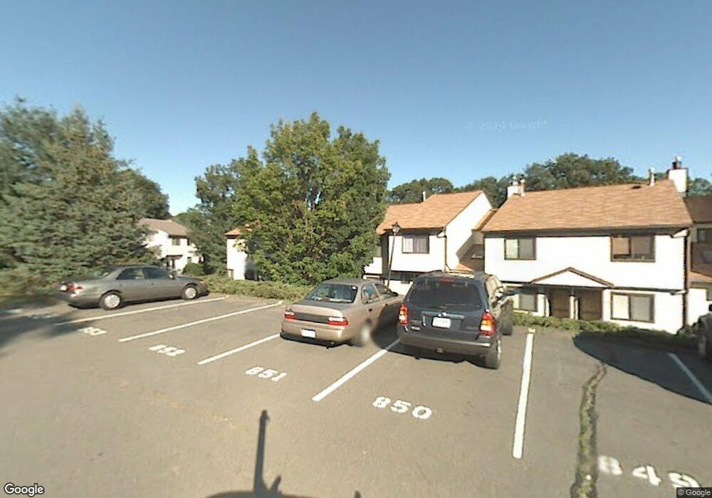 522 Cypress Rd, Newington, CT 06111 - photo 1