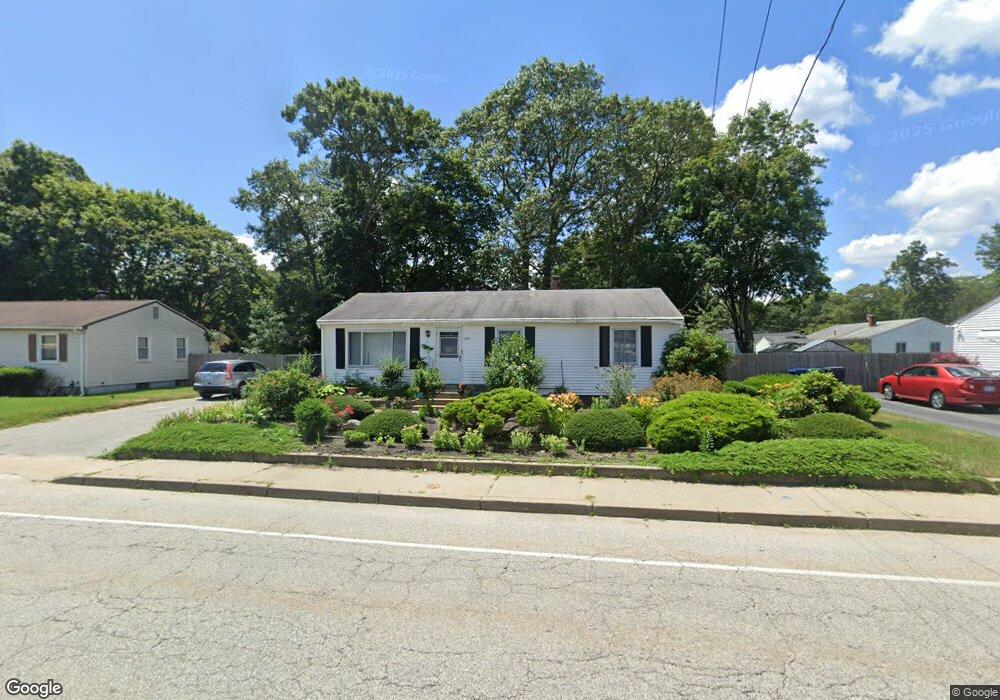 416 Strawberry Field Rd, Warwick, RI 02886 - photo 1