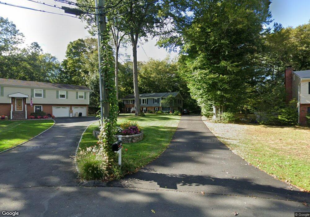 194 Prudence Dr, Stamford, CT 06907 - photo 1