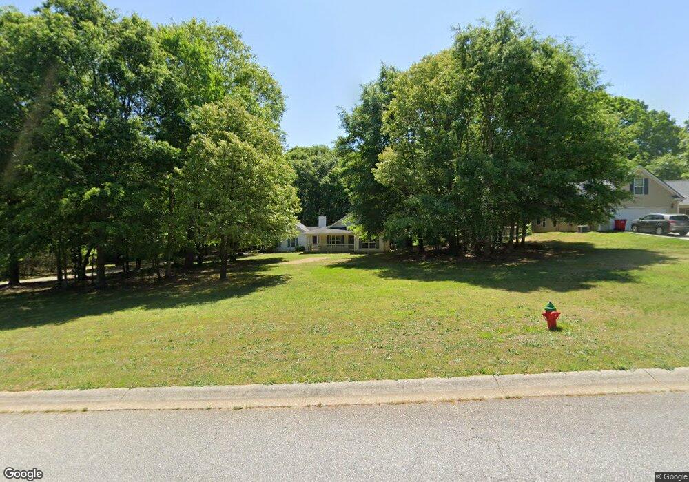 678 Allen Cir unit 1, Winder, GA 30680 - photo 1