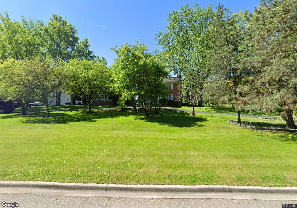 6293 Stonegate Pkwy, Flint, MI 48532 - photo 1