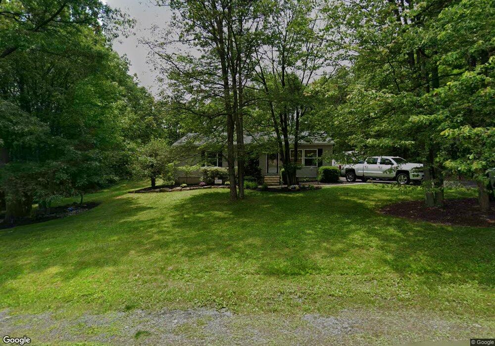 8763 Summit Cir, Slatington, PA 18080 - photo 1