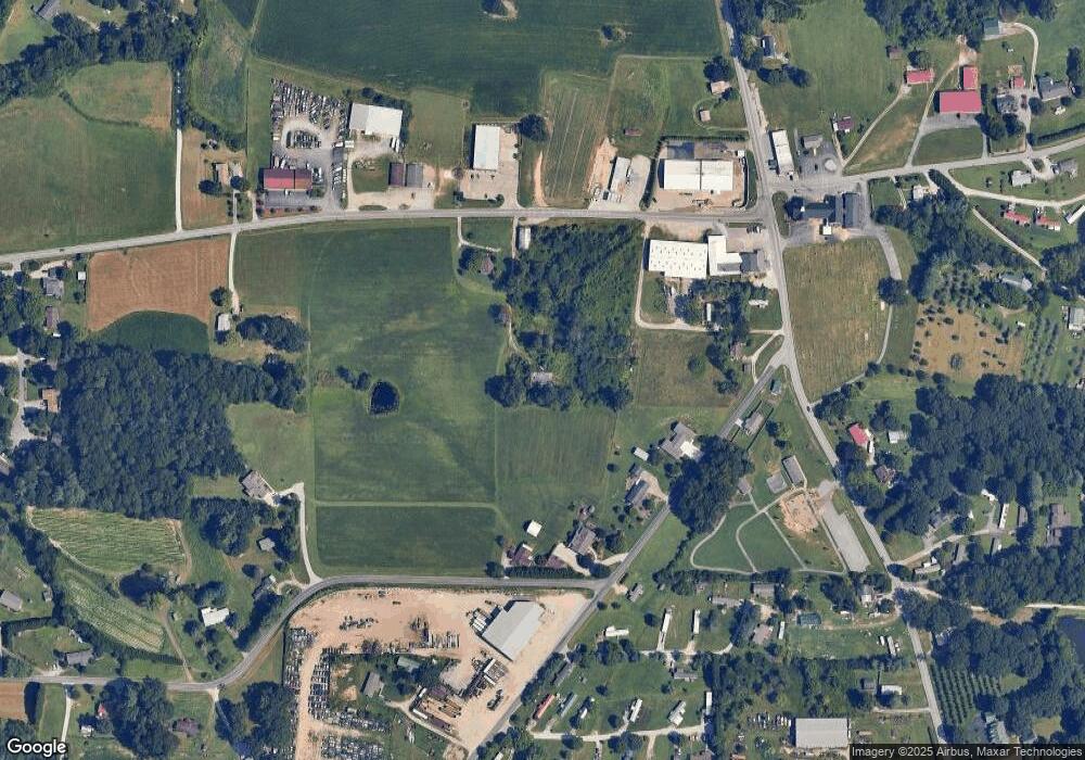 1860 Dana Rd, Hendersonville, NC 28792 - photo 1