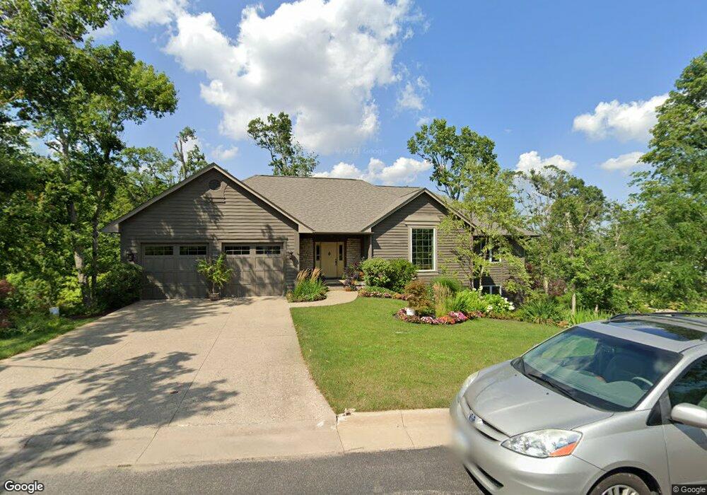 3440 Grant Wood Forest Ln SE, Cedar Rapids, IA 52403 - photo 1
