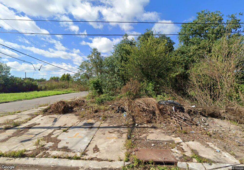 3300 Clouet St, New Orleans, LA 70126 - photo 1