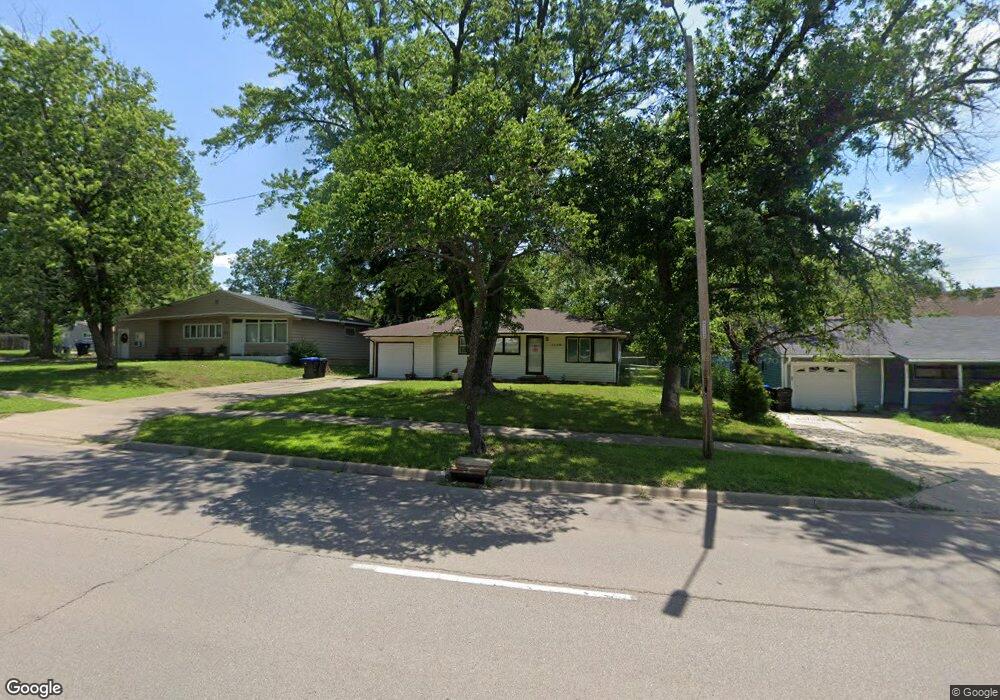 3506 SW Burlingame Rd, Topeka, KS 66611 - photo 1
