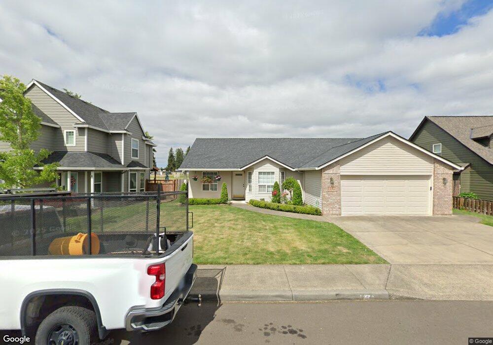 1141 S Pine St, Canby, OR 97013 - photo 1