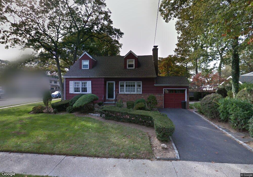 1618 Sycamore Ave, Merrick, NY 11566 - photo 1