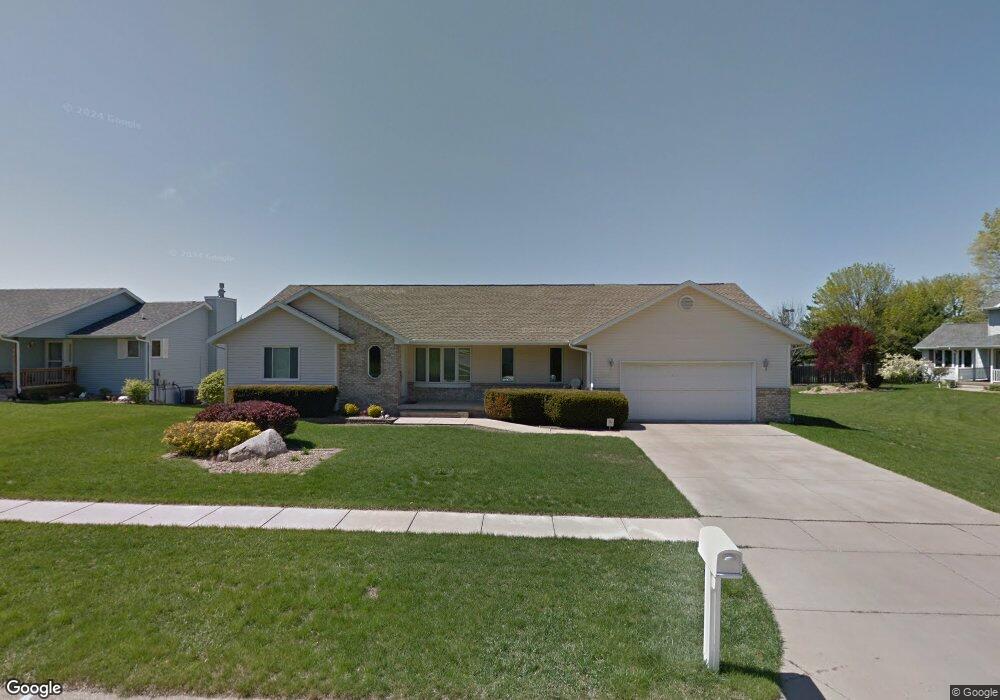 2500 31st St SW, Cedar Rapids, IA 52404 - photo 1