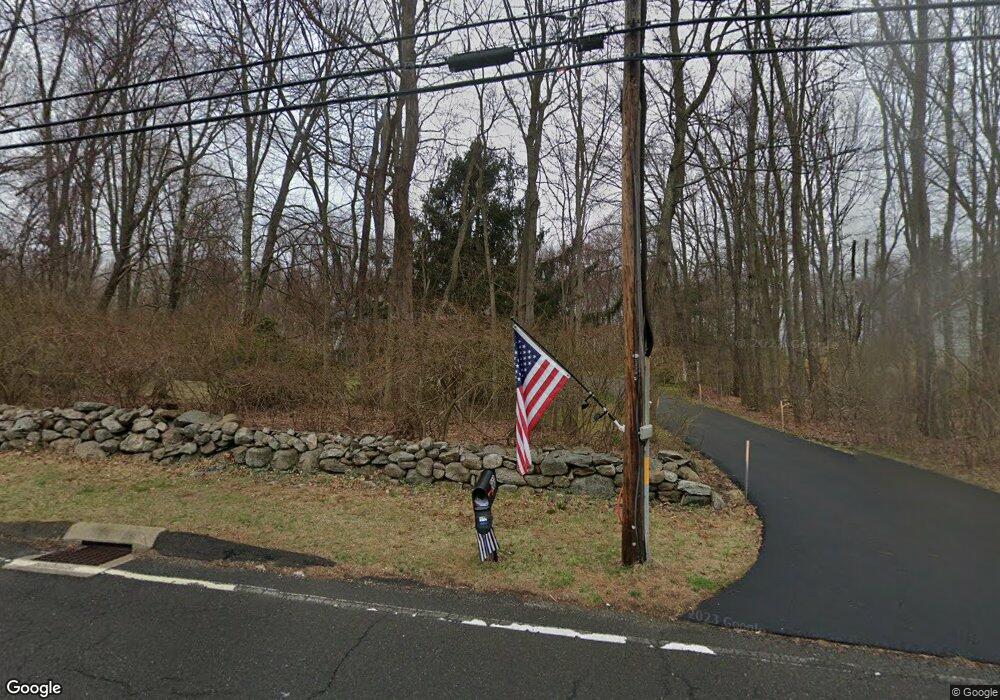 563 Wheeler Rd, Monroe, CT 06468 - photo 1