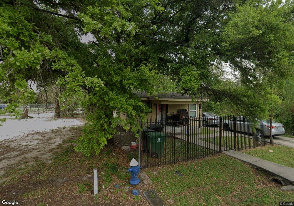 6638 Arabella St, Houston, TX 77091 - photo 1