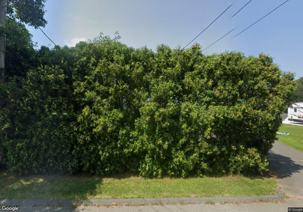 42 Grandview Ave, Fairhaven, MA 02719 - photo 1