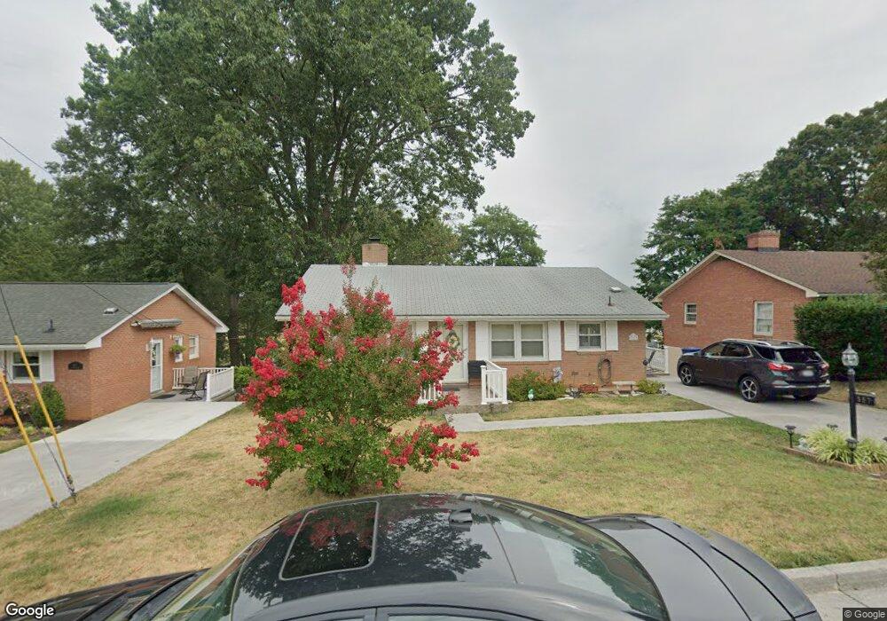 357 W 11th St, Front Royal, VA 22630 - photo 1