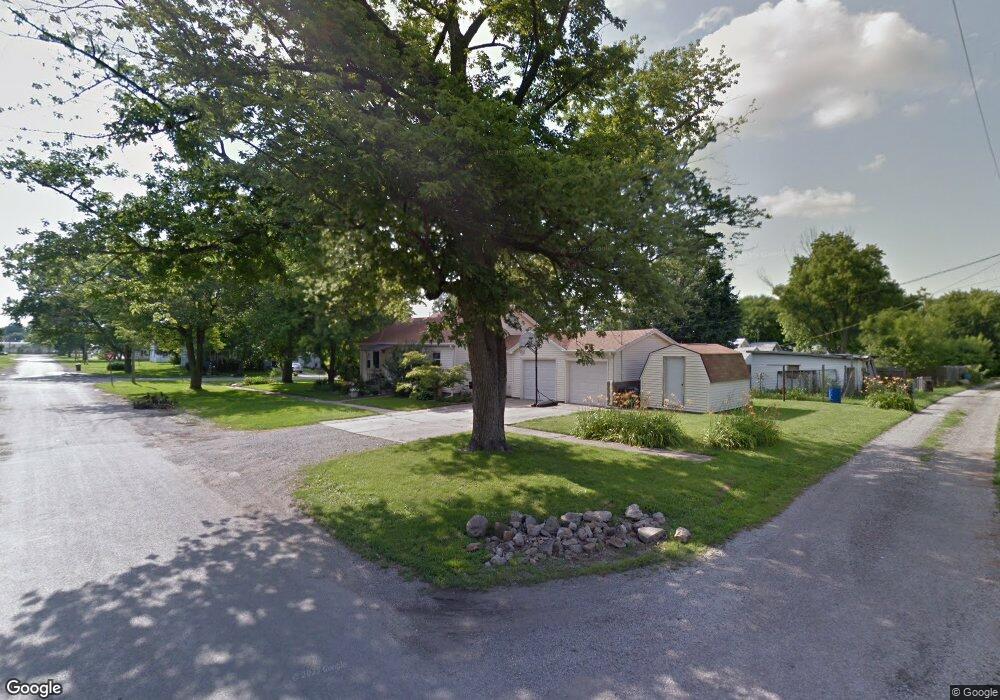 1220 Piatt Ave, Mattoon, IL 61938 - photo 1