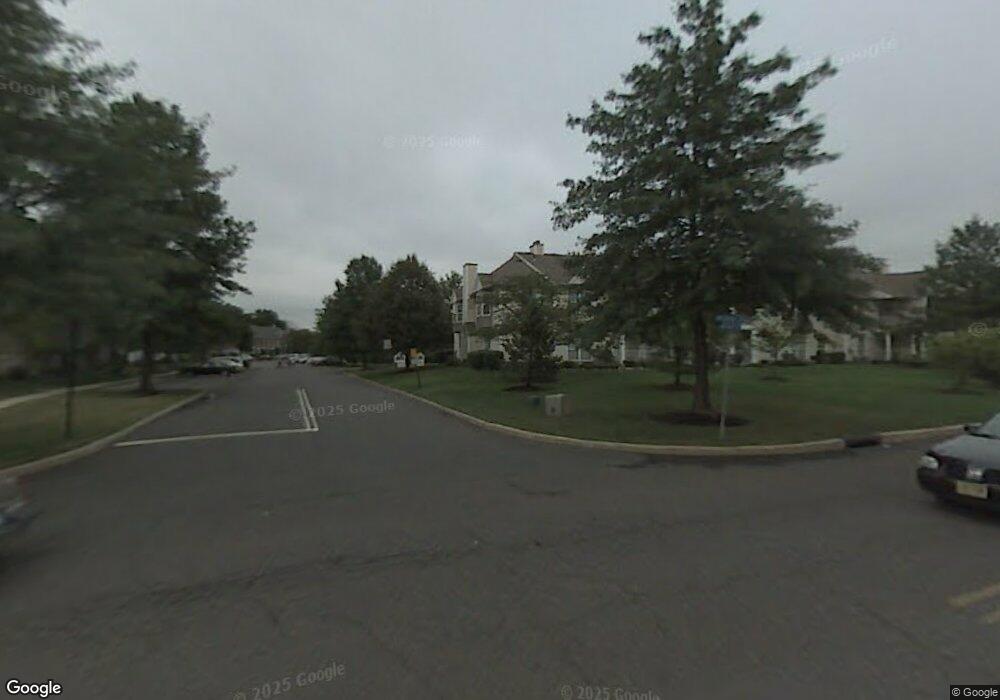 93 Caitlin Ct unit 710, Franklin Park, NJ 08823 - photo 1